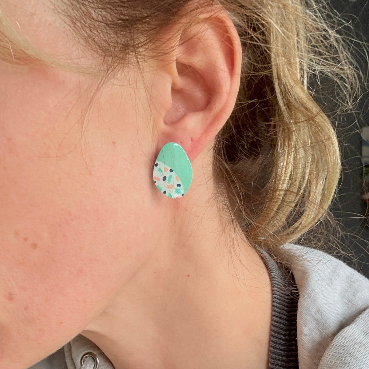 Sprinkles Teal Pebble Studs - Smudges
