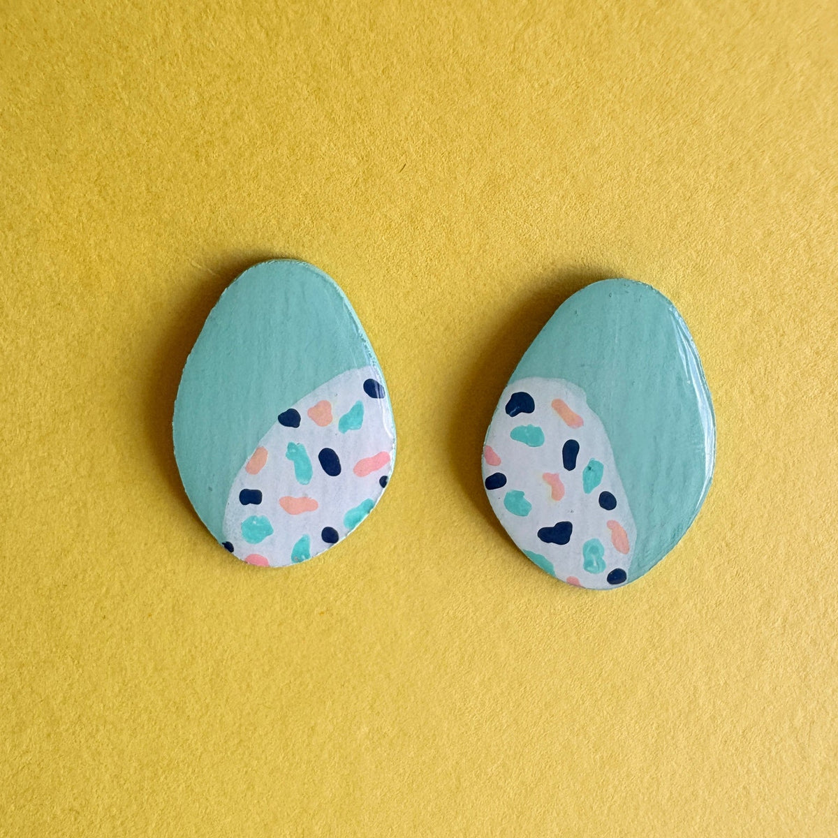 Sprinkles Teal Pebble Studs - Smudges