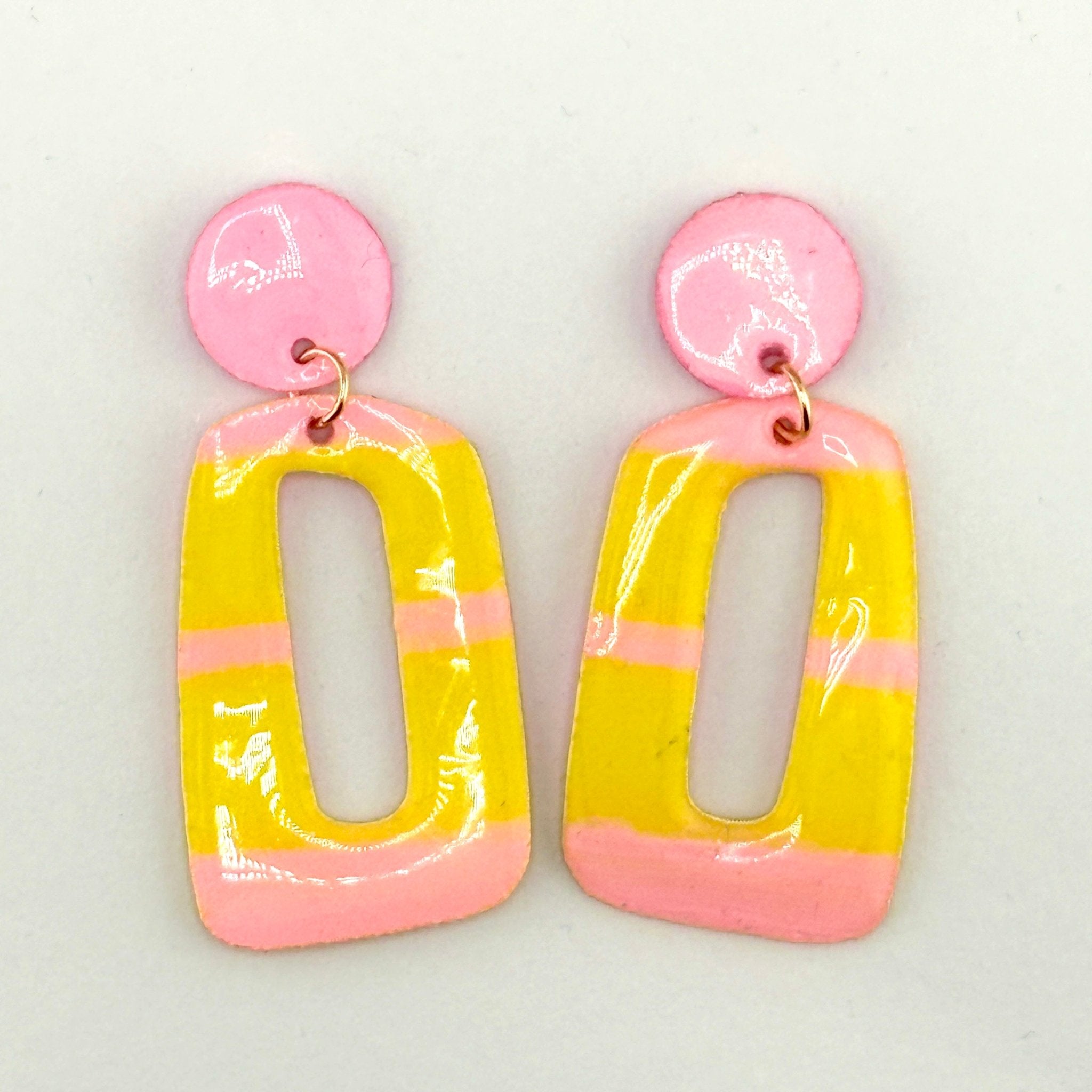 Strawberry Lemonade Dangles - Smudges