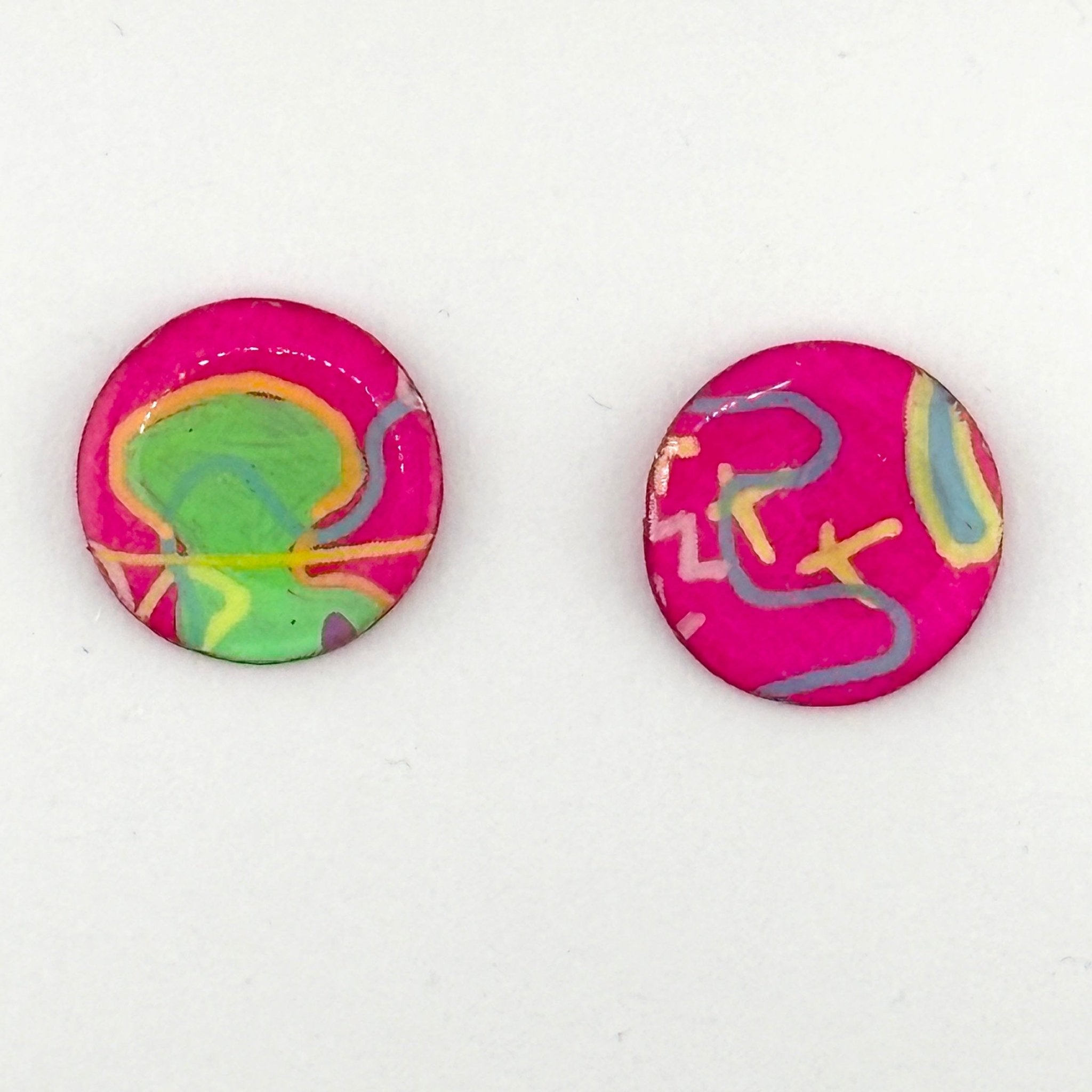 Tickled Pink Studs - Round - Smudges