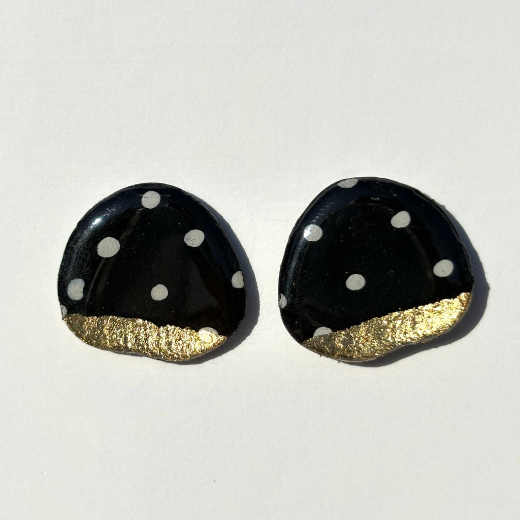 Trouble Spots Studs - Smudges